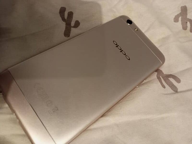 oppo Ram 4gb 64 go 1