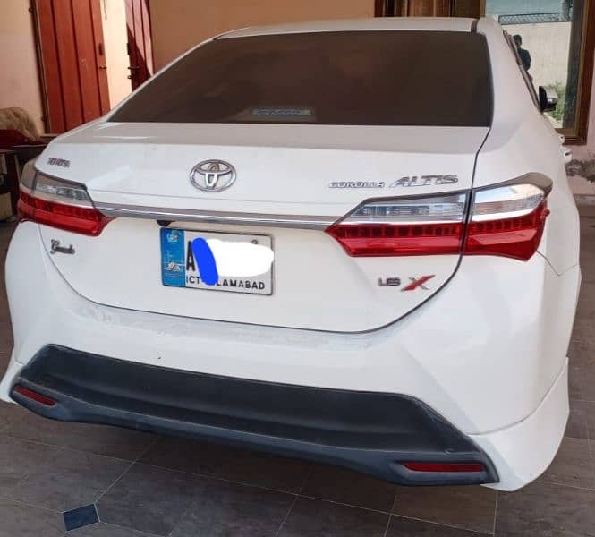 Toyota Altis Grande 2018 1