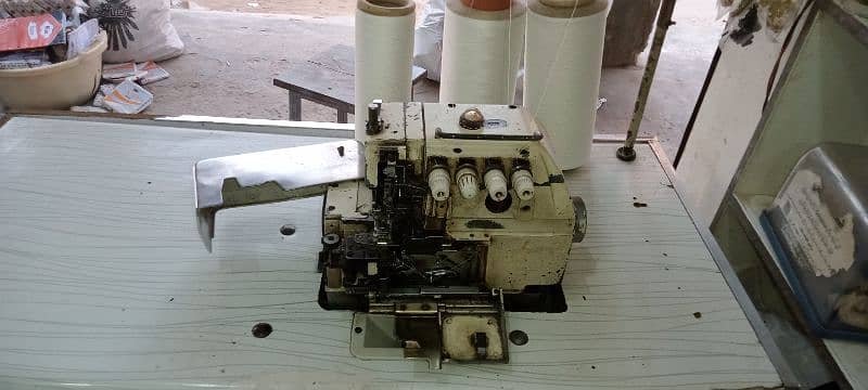 overlock machine 4