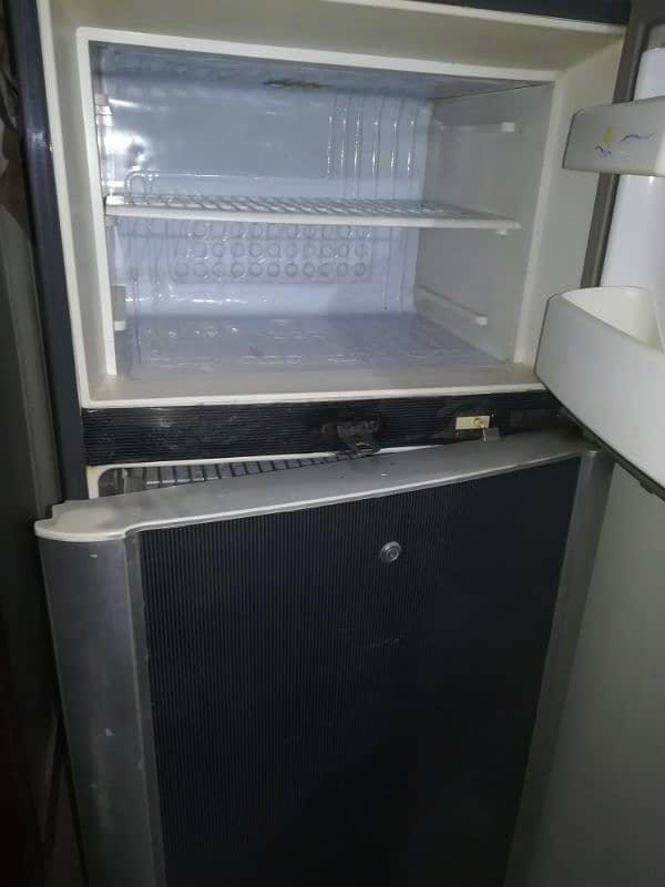 Refrigerator for sale urgent 4