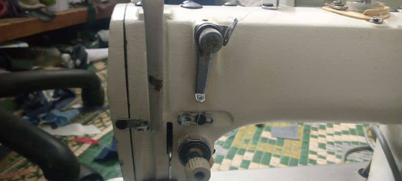 Auto lock stitch machine 5