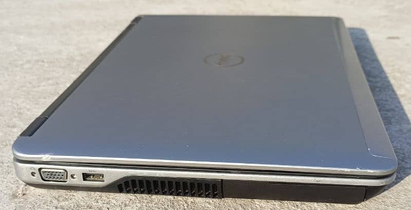 Dell Latitude E6440 7