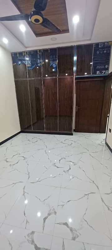 10 Marla lower portion available for rent in DHA rabhar brand new 5