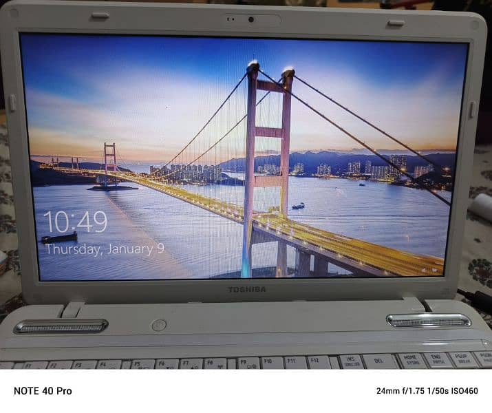 Toshiba Satellite dynabook L750 Series 1