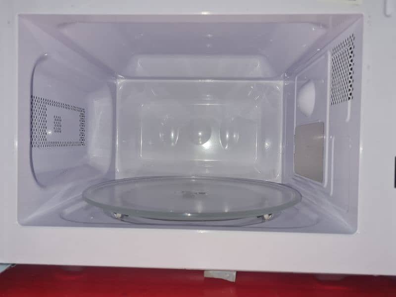 Dawlance Microwave Oven 2