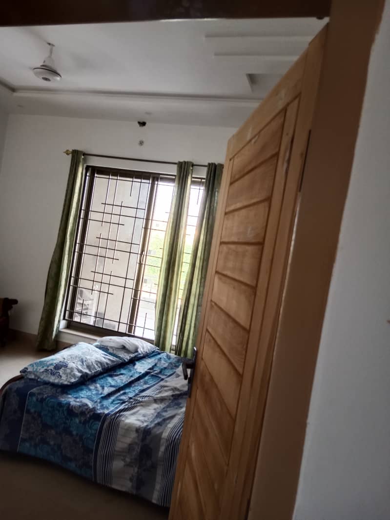 Upper Portion for rent in Rehman Garden 7