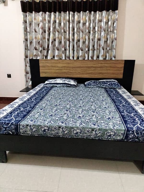 Wooden King Size Bed Habit 1