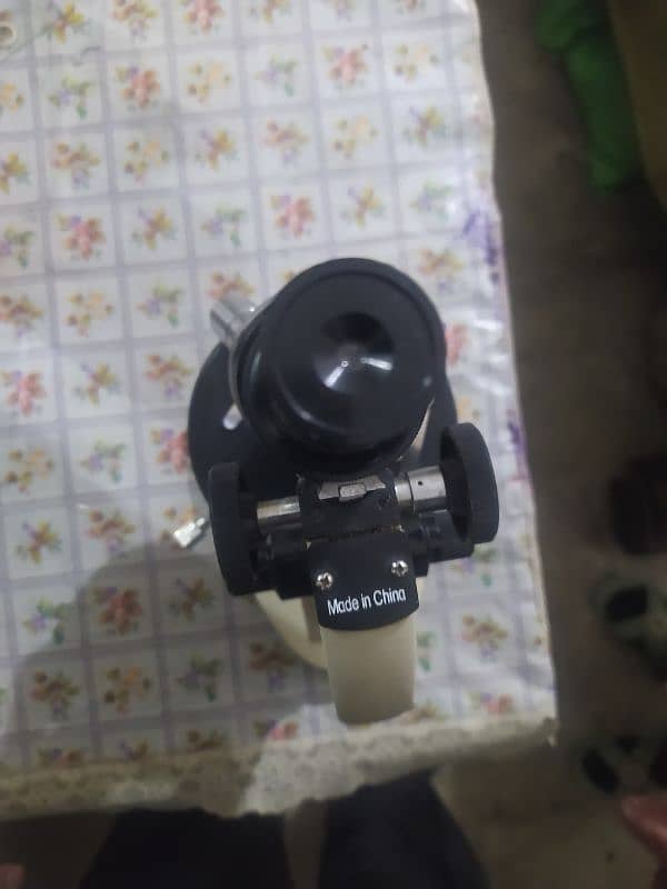 Microscope (Monocular) 3