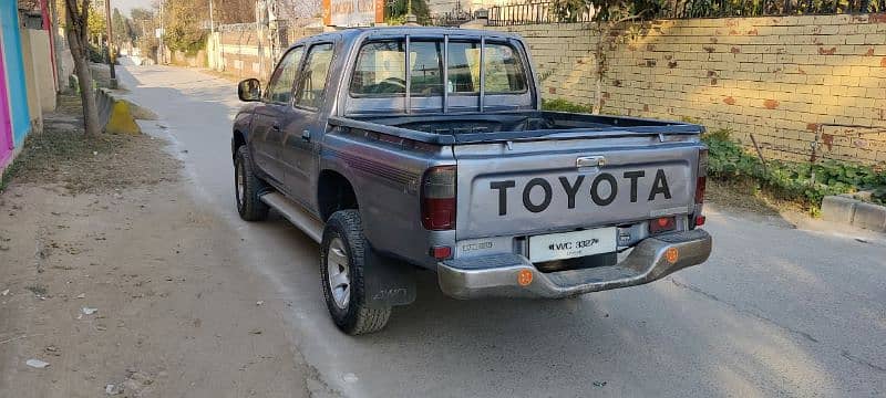 Toyota Hilux 2001 2