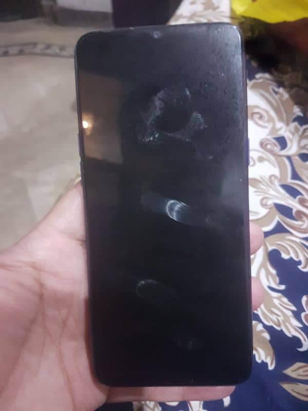 realme 5 dual sim official pta 9.5/10 4/64 never open not repair 2