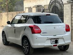 Suzuki Swift GLX 2024