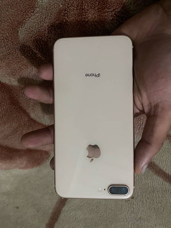 IPhone 8 Plus 3