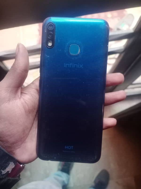 Infinix hot 8 3