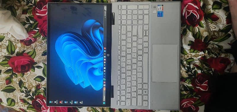 Hp Pavilion core i5 11th gen 16gb ram 512 ssd 5