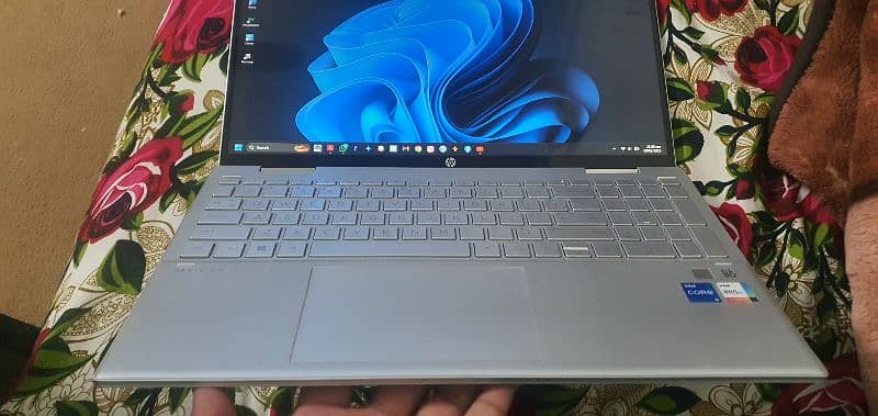 Hp Pavilion core i5 11th gen 16gb ram 512 ssd 7