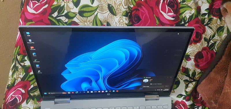 Hp Pavilion core i5 11th gen 16gb ram 512 ssd 8