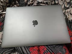 MacBook pro 2019  i-9 32gb