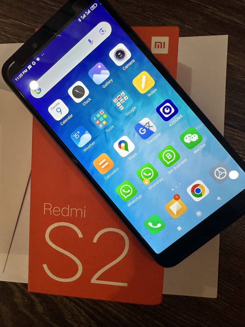 Redmi S2 - Xiaomi Mobile phone 64GB, RAM 4GB, Boxed Condition like New 3