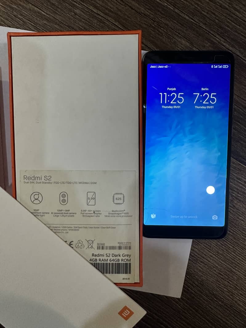 Redmi S2 - Xiaomi Mobile phone 64GB, RAM 4GB, Boxed Condition like New 4