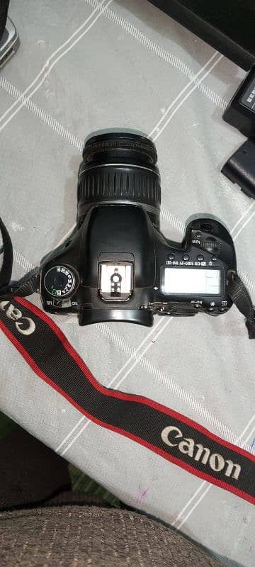 Canon DSLR camer with 3 Battery 32 /16 Gb CF card. 6