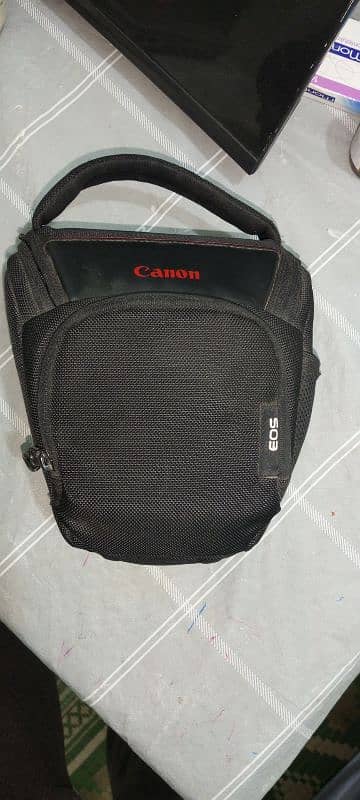 Canon DSLR camer with 3 Battery 32 /16 Gb CF card. 8