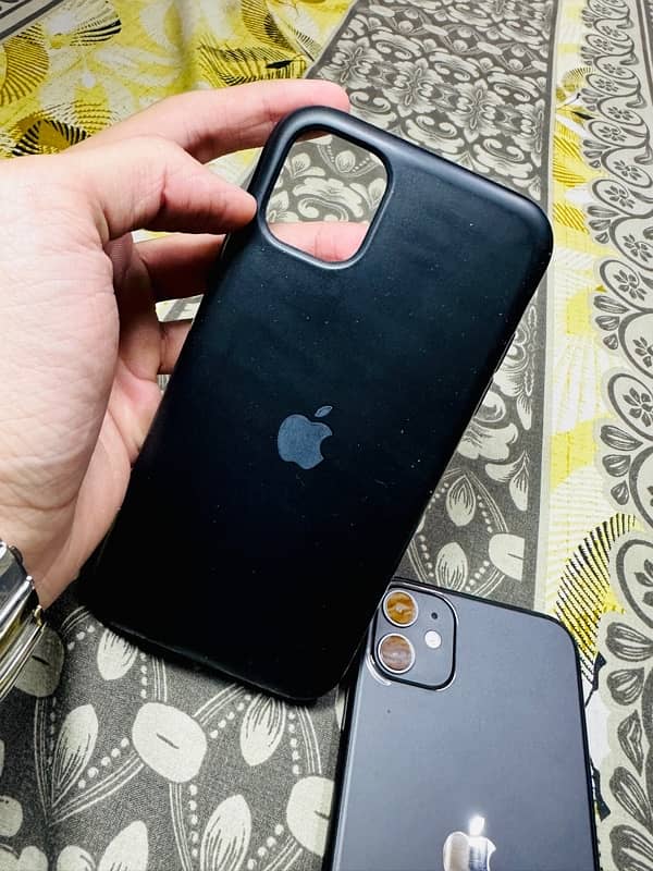 Iphone 11 Blck Colour 1