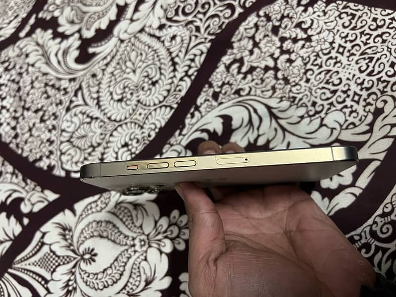 i phone 13 pro gold colour 128gb pta approved dual sim 2