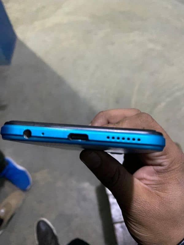 infinix hot 12 6'128 in good condition 10/10 2