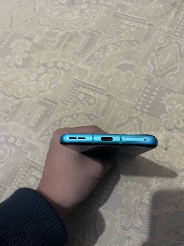 Oneplus 8t full clean condition. 5