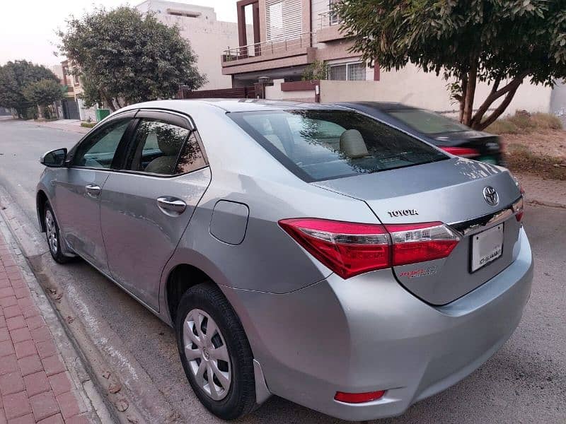 Toyota Corolla GLI 2016 Auto 0