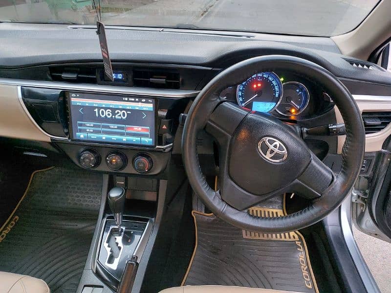 Toyota Corolla GLI 2016 Auto 2