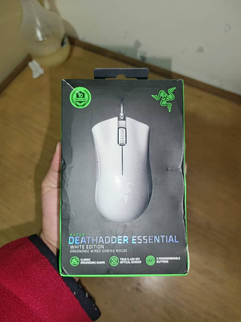 Razer Deathadder Essential White Edition 0