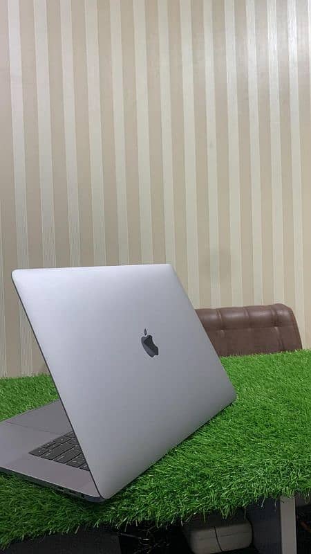 Apple Macbook pro 2019 15" i9 32/512 0