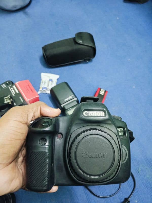 Canon 6d Full frame Camera with all accessories 1