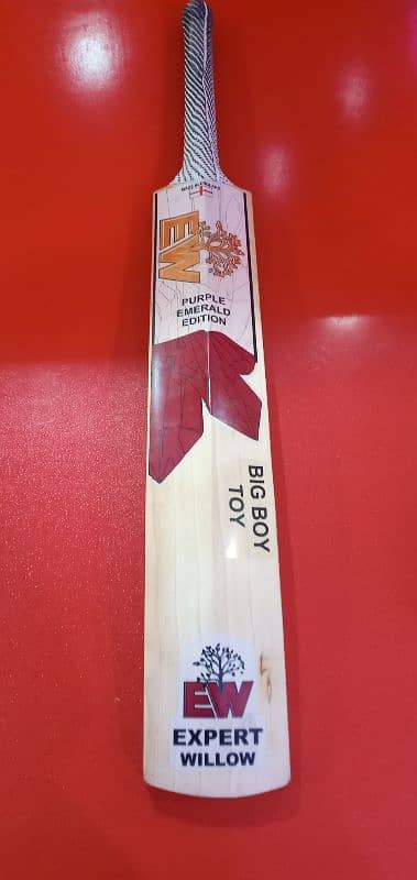 Expert Willow Cricket Bat Professional Shape and Quality Bat Pure 1