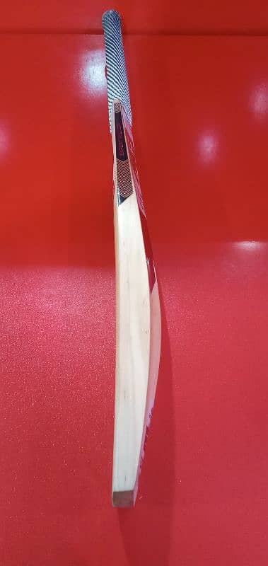 Expert Willow Cricket Bat Professional Shape and Quality Bat Pure 2