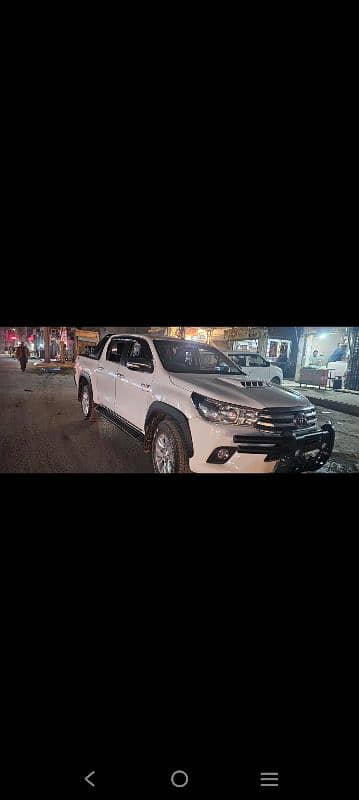 Toyota Hilux  double cabin 2017 0