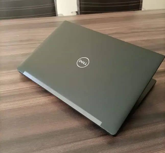 Dell latitude e7390 core i5-8 generation 16/256 SSD. 3