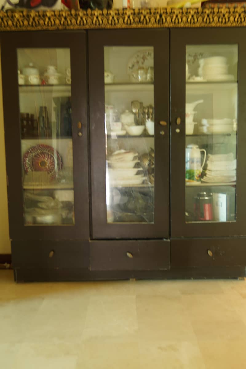 Title:   3 door Showcas for sale/Almari/wooden cupboard for sale 3