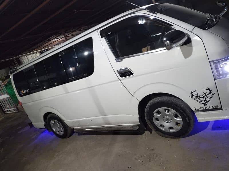 Toyota Hiace 2006 4