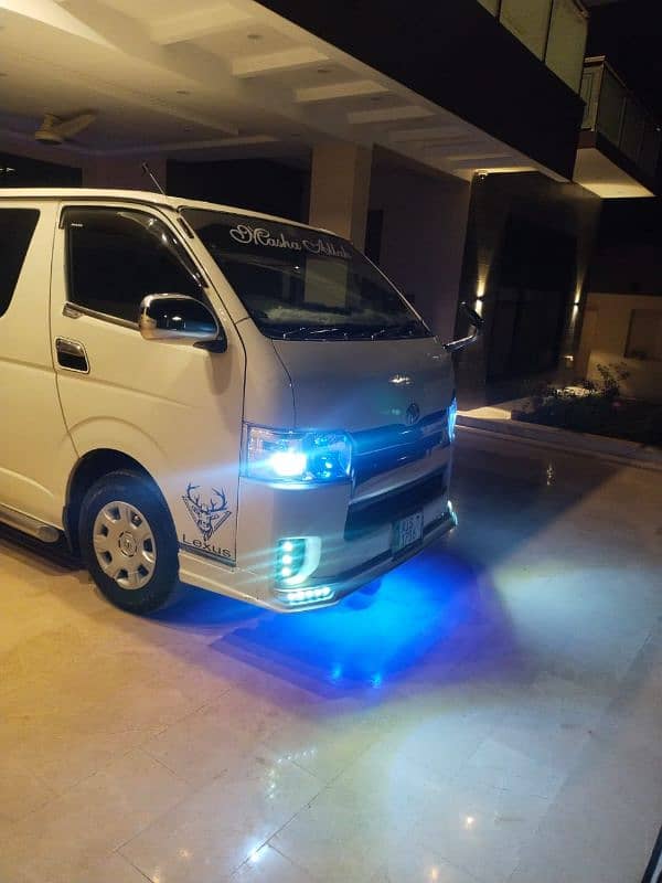 Toyota Hiace 2006 13