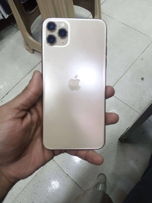 IPHONE 11 PRO MAX 1