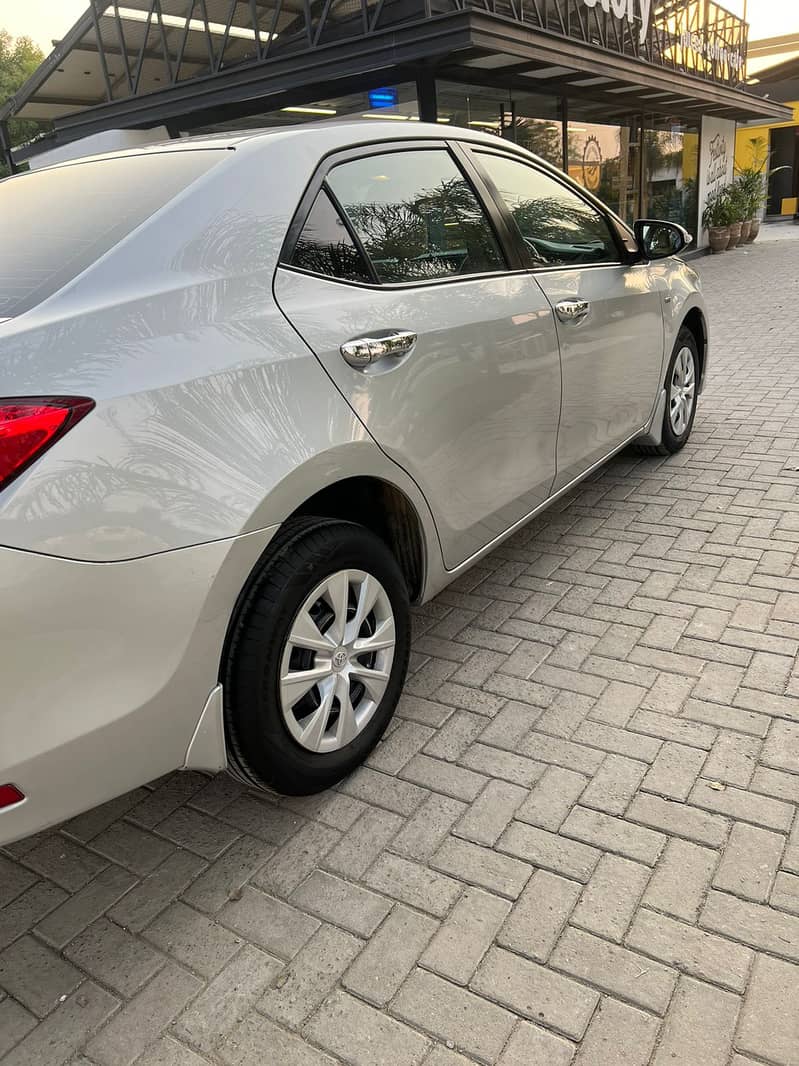 Toyota Corolla GLI 2017 12