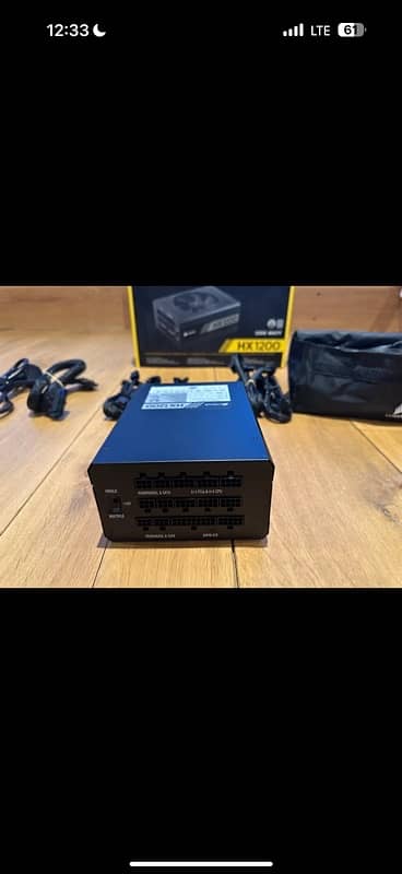 Corsair HX1200 80+ PLATINUM 1200W Modular Power Supply - With Cables 1