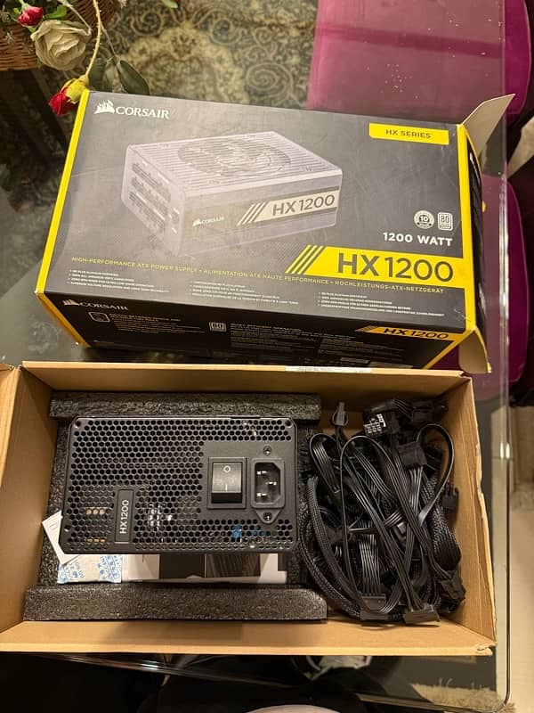 Corsair HX1200 80+ PLATINUM 1200W Modular Power Supply - With Cables 5