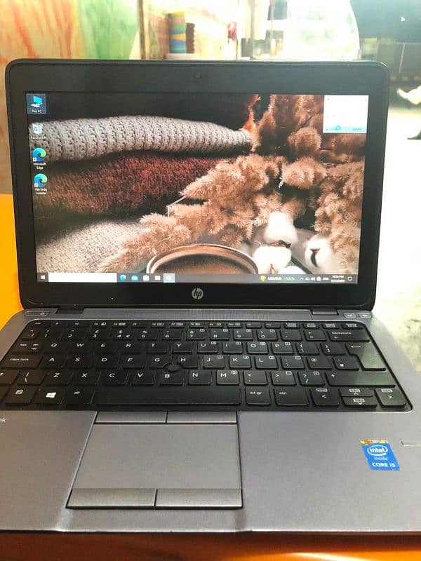 HP elite book 820 G1 i5 4 gen better than Lenovo,Dell and haeir laptop 1