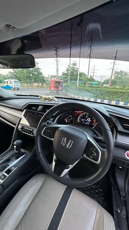 Honda Civic Oriel 2019 contact only whatsapp 03080111011 9