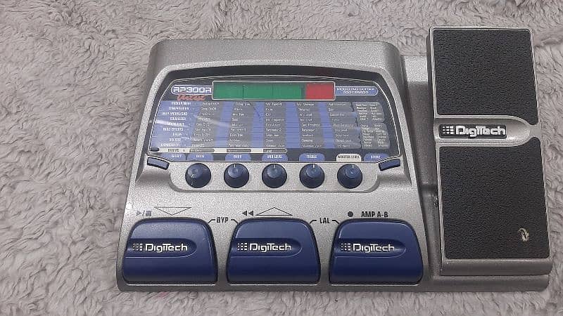 Digitech RP300R guitar processor 7