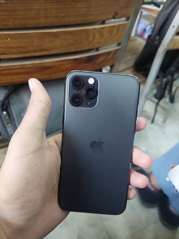 iphone 11 pro Non-PTA 1