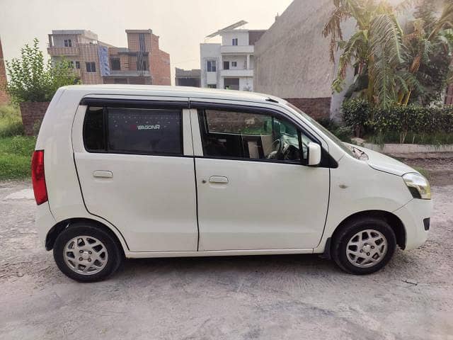 Suzuki Wagon R 2018 4